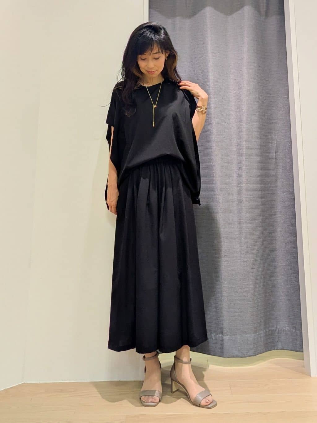 miiさんの「INDIVI｜【選べる柄／WEB限定カラー】ビッグニットバッグ」を使ったコーディネート
