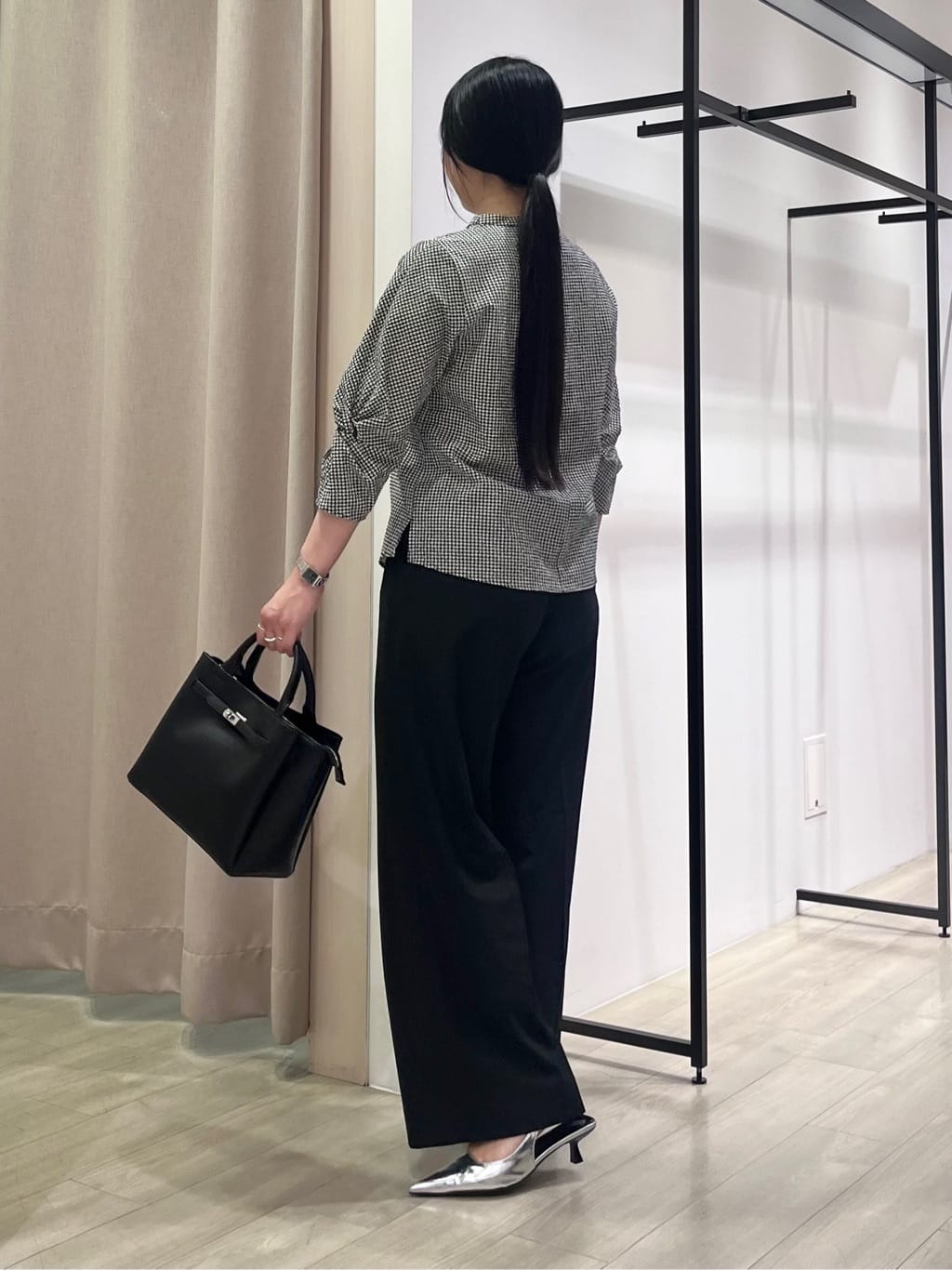 hasuさんの「INDIVI｜【UVケア／吸汗速乾】スリーブデザインブラウス」を使ったコーディネート