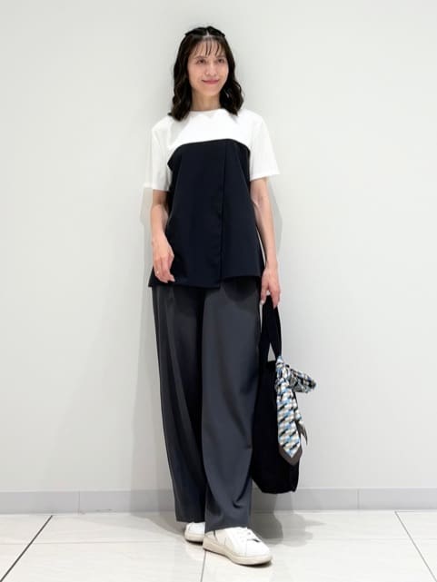 kayoさんの「INDIVI｜【UVケア／SETUP可能】エアリージョーゼット ワイドパンツ」を使ったコーディネート