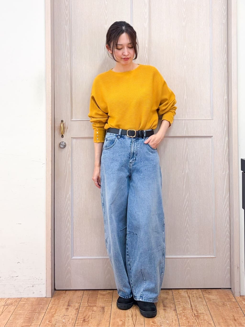 Nakaさんの「SHOO･LA･RUE｜【洗濯機可】即サマになる ノーカラー ボアブルゾン」を使ったコーディネート