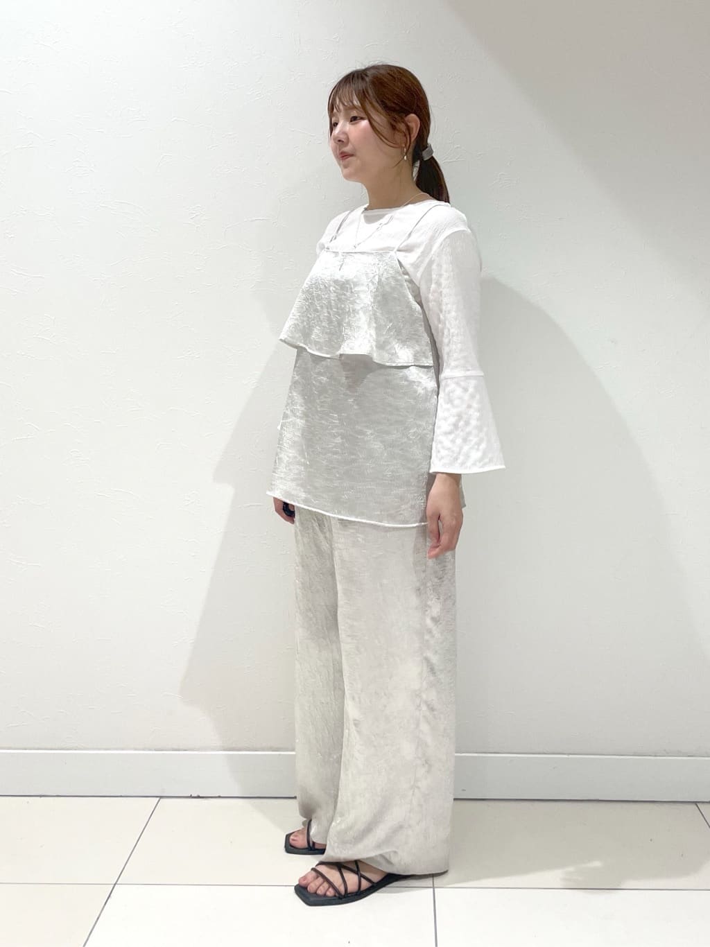 YUUKIさんの「INDIVI｜◆【2点セット／洗える】カセット服 キャミ＆ブラウス セットトップス」を使ったコーディネート