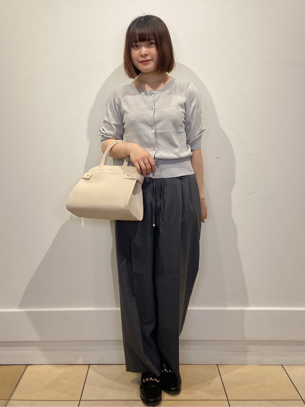 kimiさんの「index｜ストレッチ2タックワイドパンツ【洗濯機洗い可／接触冷感／吸水速乾】」を使ったコーディネート