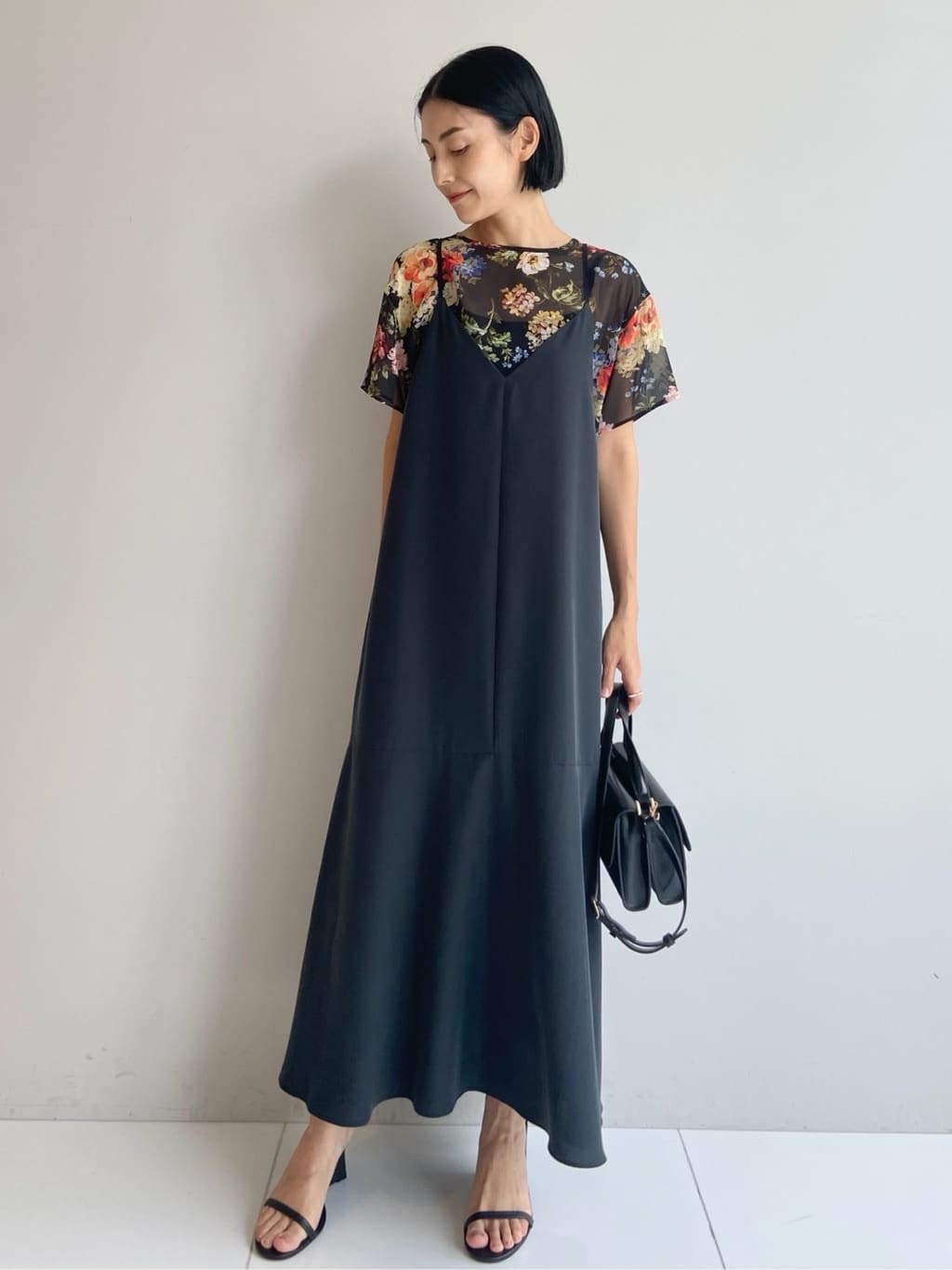 AYAさんの「UNTITLED｜【セットアップ可/花柄エレガント】アンティークフラワー柄ブラウス」を使ったコーディネート