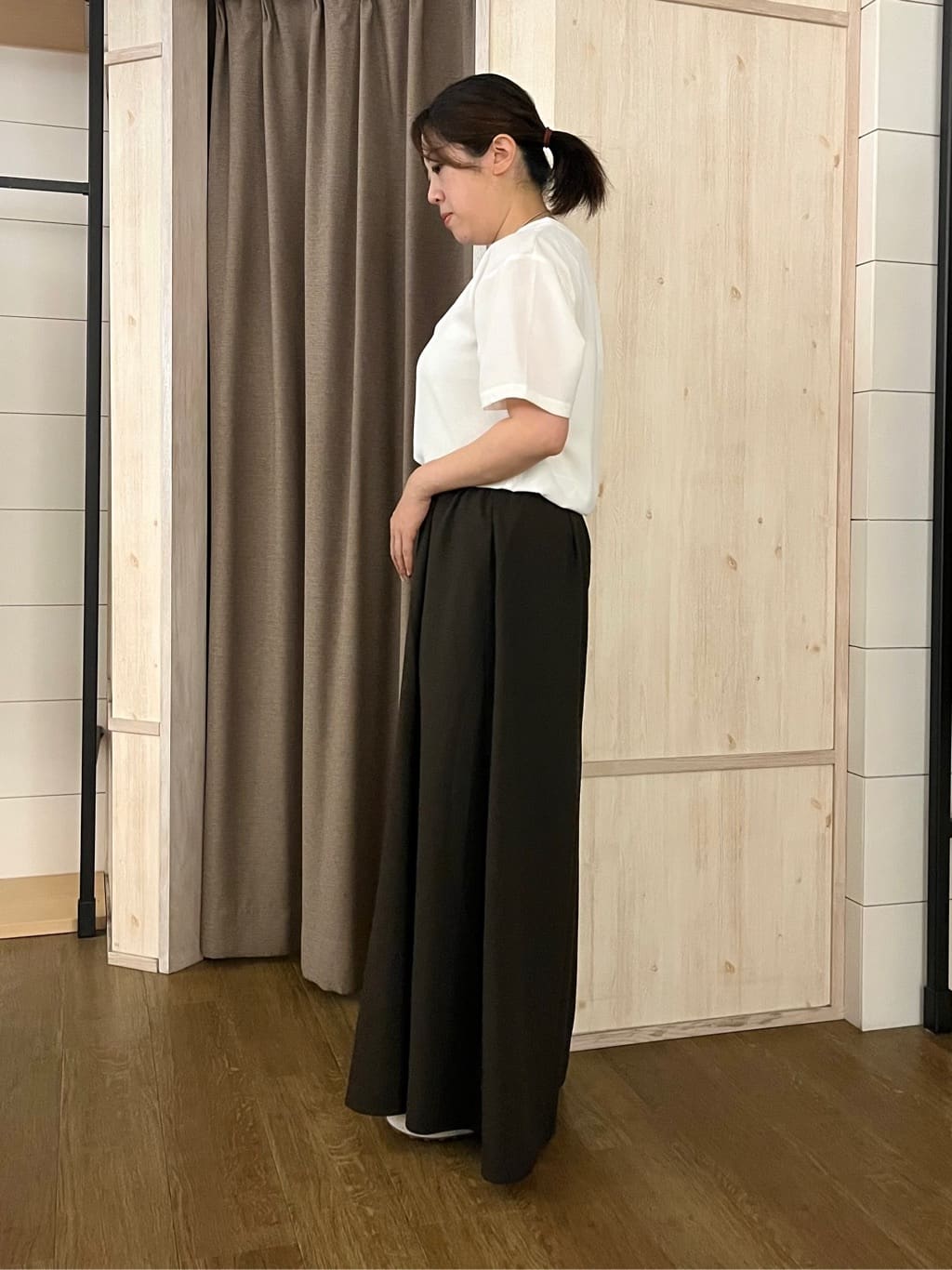 aiさんの「THE SHOP TK｜アソートロゴTシャツ【接触冷感/防シワ/吸水速乾/UVケア/洗濯機OK】」を使ったコーディネート