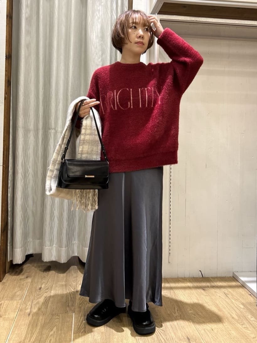ga_riさんの「THE SHOP TK｜ベルベットフェザー ロゴニットプルオーバー」を使ったコーディネート