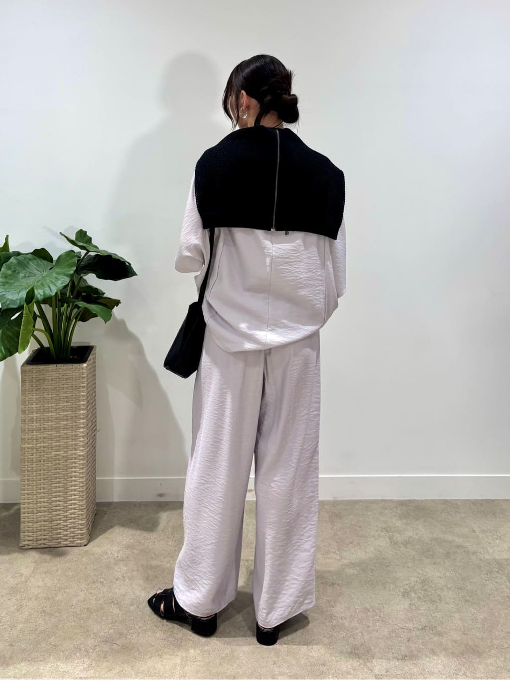 ibukiさんの「INDIVI｜◆【洗える／5分袖／UVケア／SETUP可能】モモンガスリーブブラウス」を使ったコーディネート