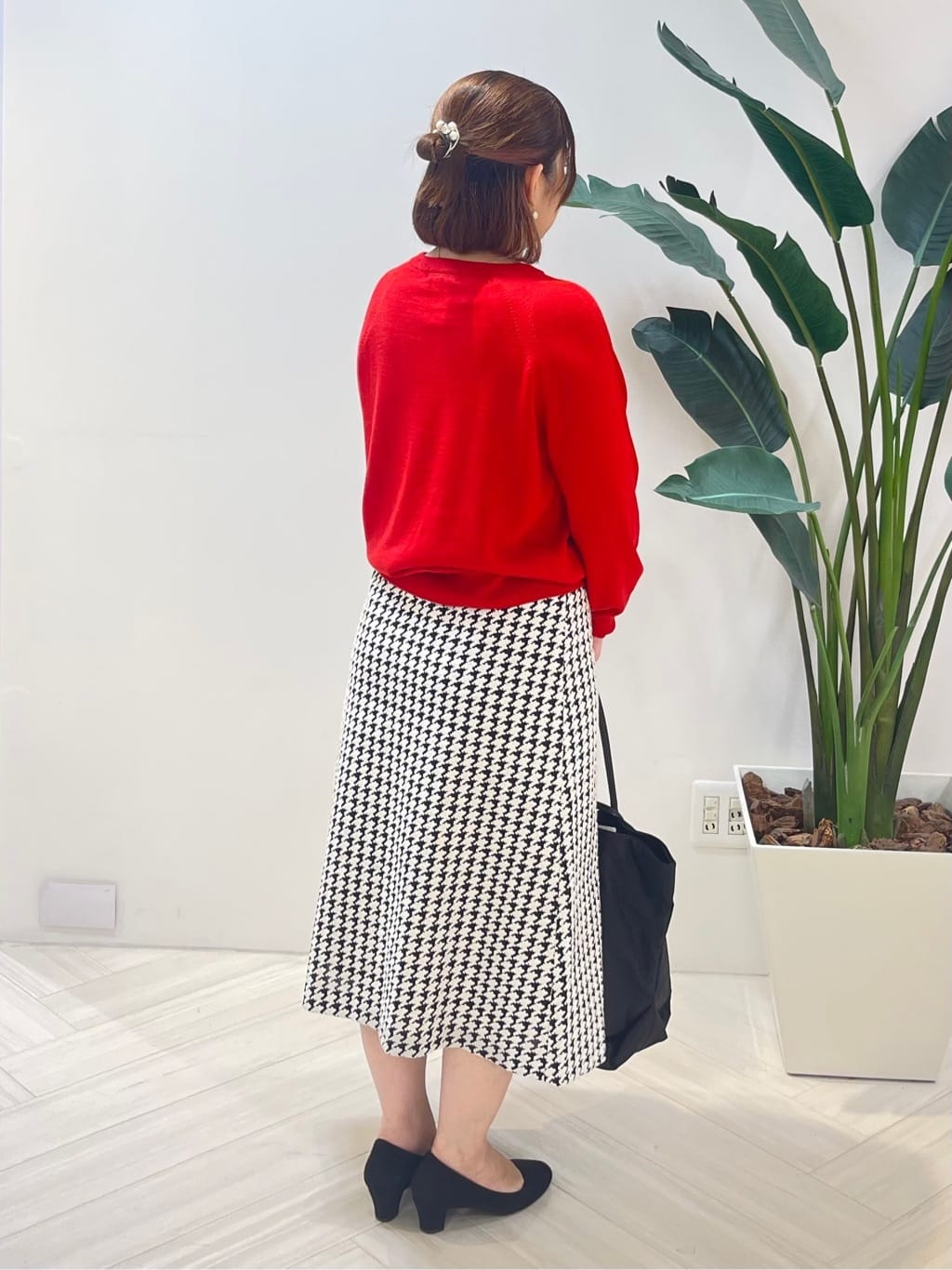 Tomoさんの「UNTITLED｜【8色展開／コンパクト丈】レーヨン混 コクーンニット」を使ったコーディネート