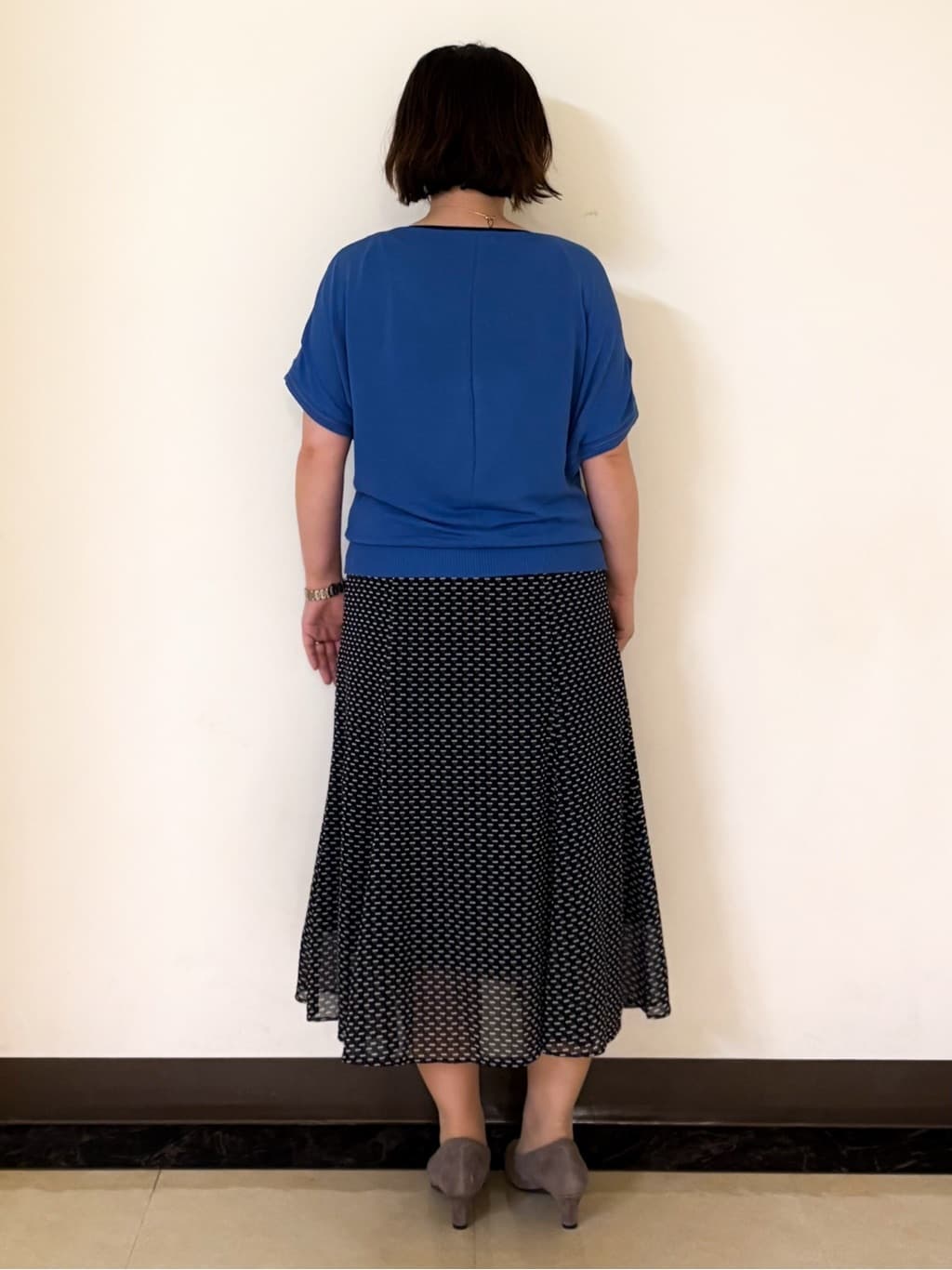 ミヨさんの「Reflect｜【選べる7色◎／手洗い可／二の腕カバー】半袖ニット」を使ったコーディネート