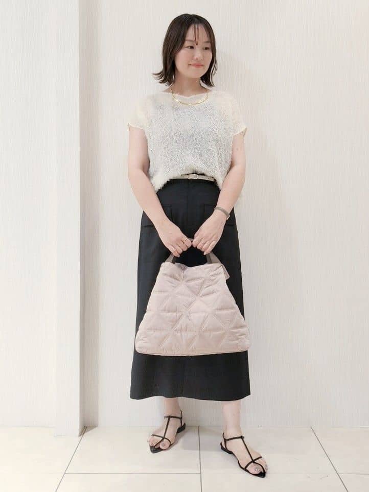 naokoさんの「UNTITLED｜【セットアップ可/洗える】フェザーフレンチスリーブブラウス」を使ったコーディネート