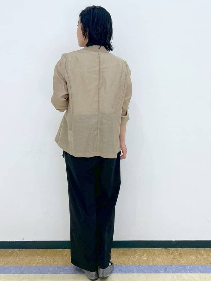 su.さんの「index｜麻調シアーダブルブレストテーラードジャケット【洗濯機洗い可】」を使ったコーディネート