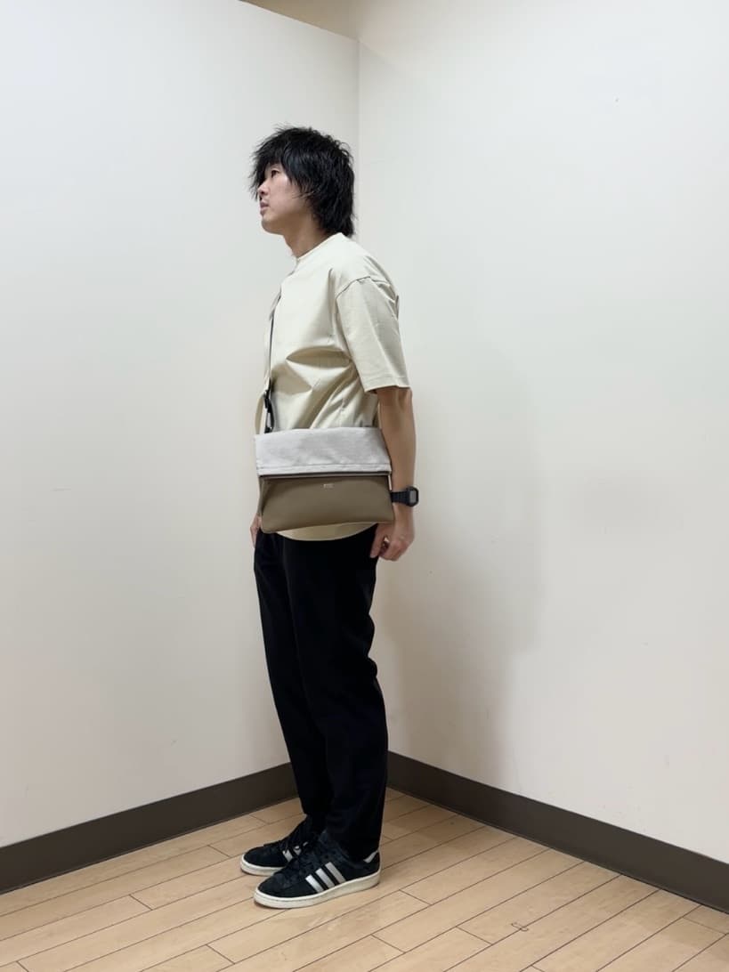 あきやまさんの「TAKEO KIKUCHI｜【COOL CITY WEAR】エアートール パンツ /接触冷感・通気性」を使ったコーディネート