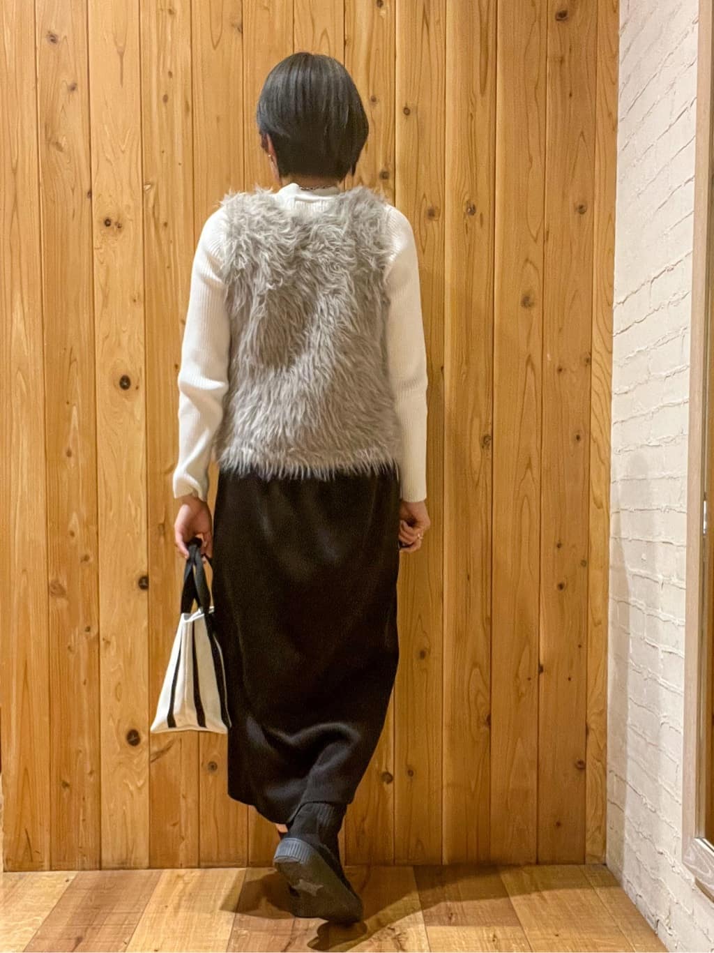 m.さんの「SHOO･LA･RUE｜【撥水/あったか】たっぷり着られる 中綿モンスターショートコート」を使ったコーディネート