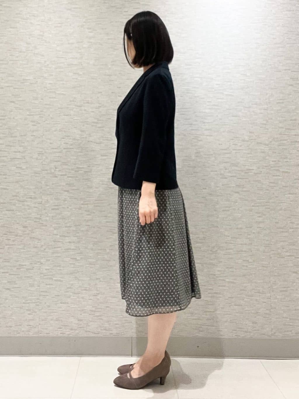 marikoさんの「Reflect｜【一枚着で着映え◎／ジャケットのインナーにも】フロント開きブラウス」を使ったコーディネート