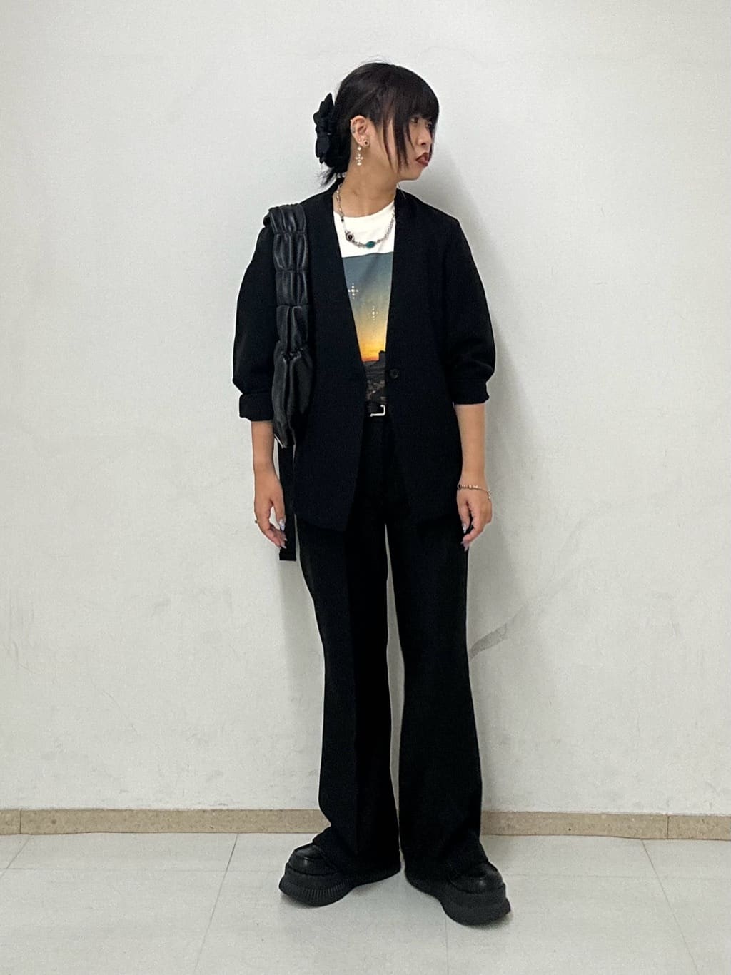 MANAさんの「tk.TAKEO KIKUCHI｜フレアスラックス」を使ったコーディネート
