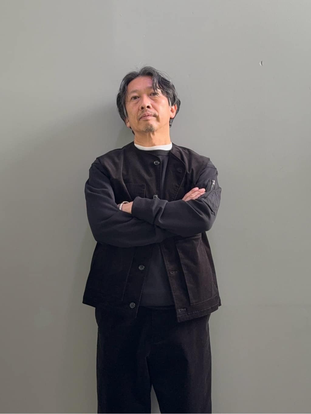デザイナーTAKEman さんの「TAKEO KIKUCHI｜【Sサイズ～】コーデュロイ4パッチポケットヴェスト」を使ったコーディネート