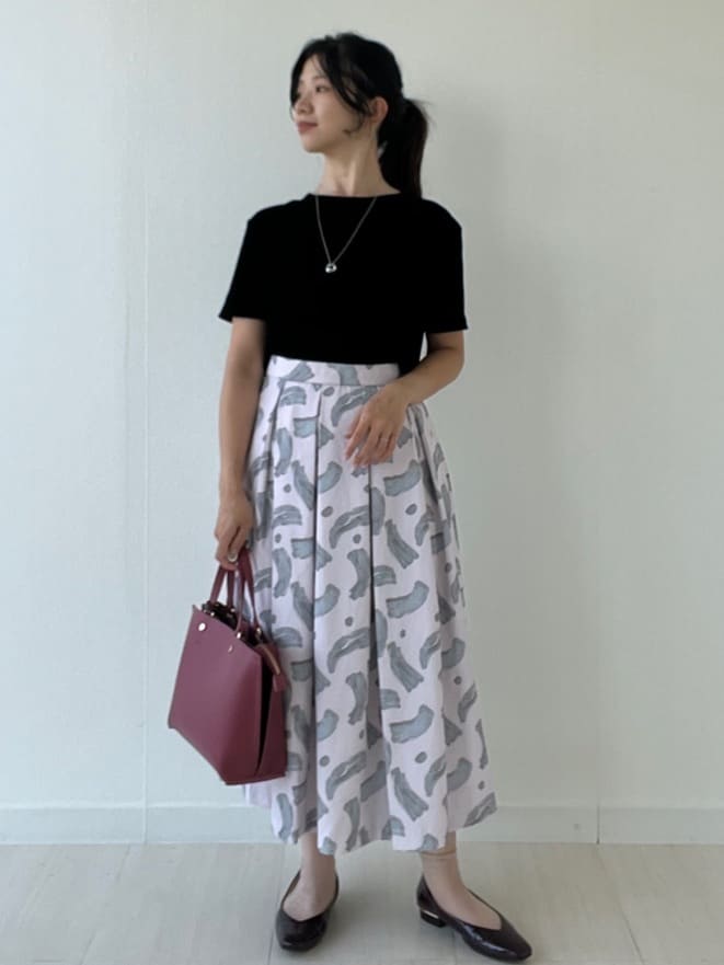 Mori Moriさんの「index｜フロッキーチュールTシャツ【洗濯機洗い可】」を使ったコーディネート