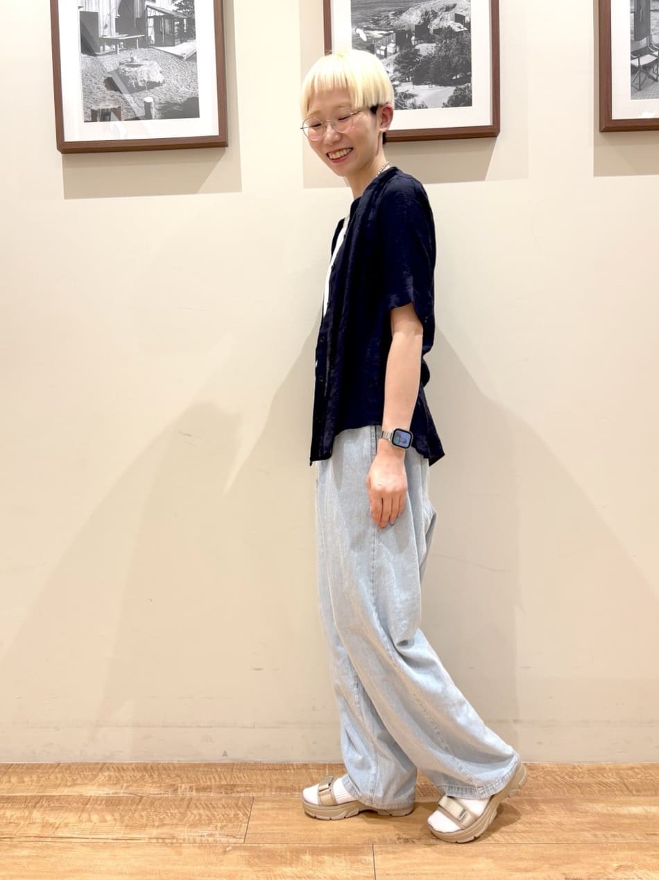 Ayumiさんの「SHOO･LA･RUE｜◆【S-LL/2点セット】着るだけでコーデが決まる 麻調5分袖ブラウス＋タンクトップ」を使ったコーディネート