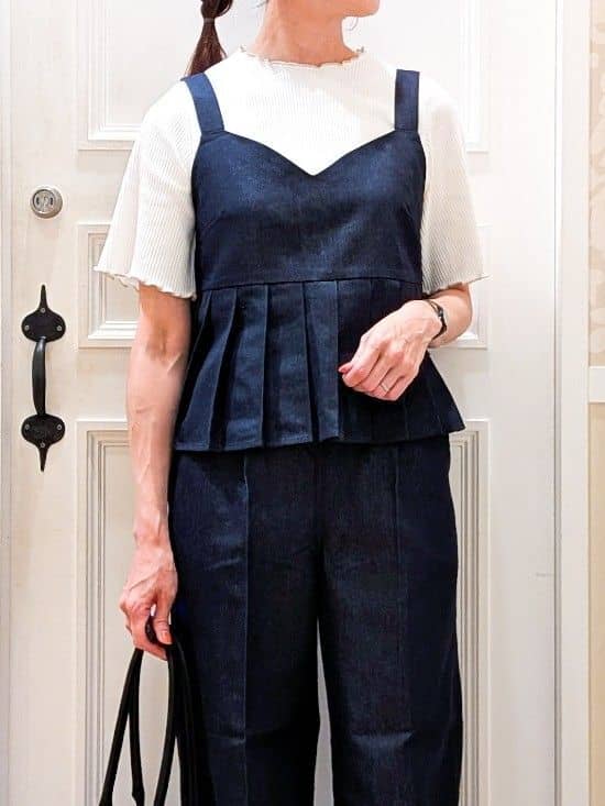 maiさんの「grove｜【2点SET/体型カバー】夏から秋まで着まわせる！プリーツビスチェセットアップ」を使ったコーディネート