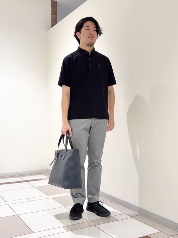 及川さんの「TAKEO KIKUCHI｜【COOL CITY WEAR】エアートール ポロシャツ /接触冷感・通気性」を使ったコーディネート