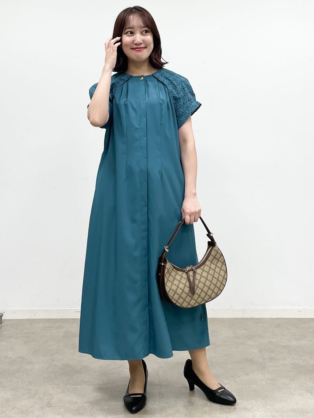 yukariさんの「Reflect｜カットワークレーススリーブワンピース」を使ったコーディネート