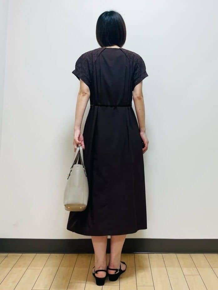 Riiさんの「Reflect｜カットワークレーススリーブワンピース」を使ったコーディネート
