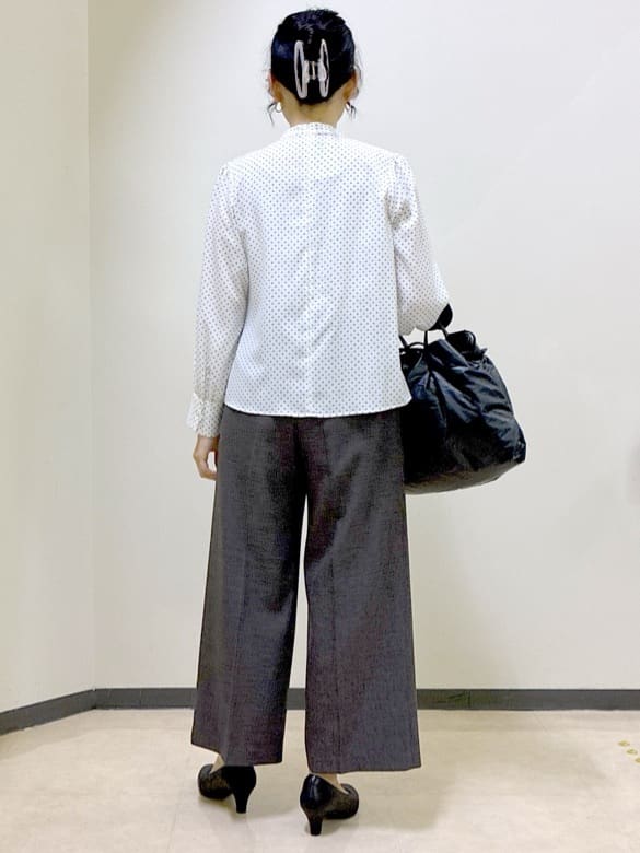  beni_gingerさんの「Reflect｜【SS-4Lサイズ】ドットプリントブラウス」を使ったコーディネート