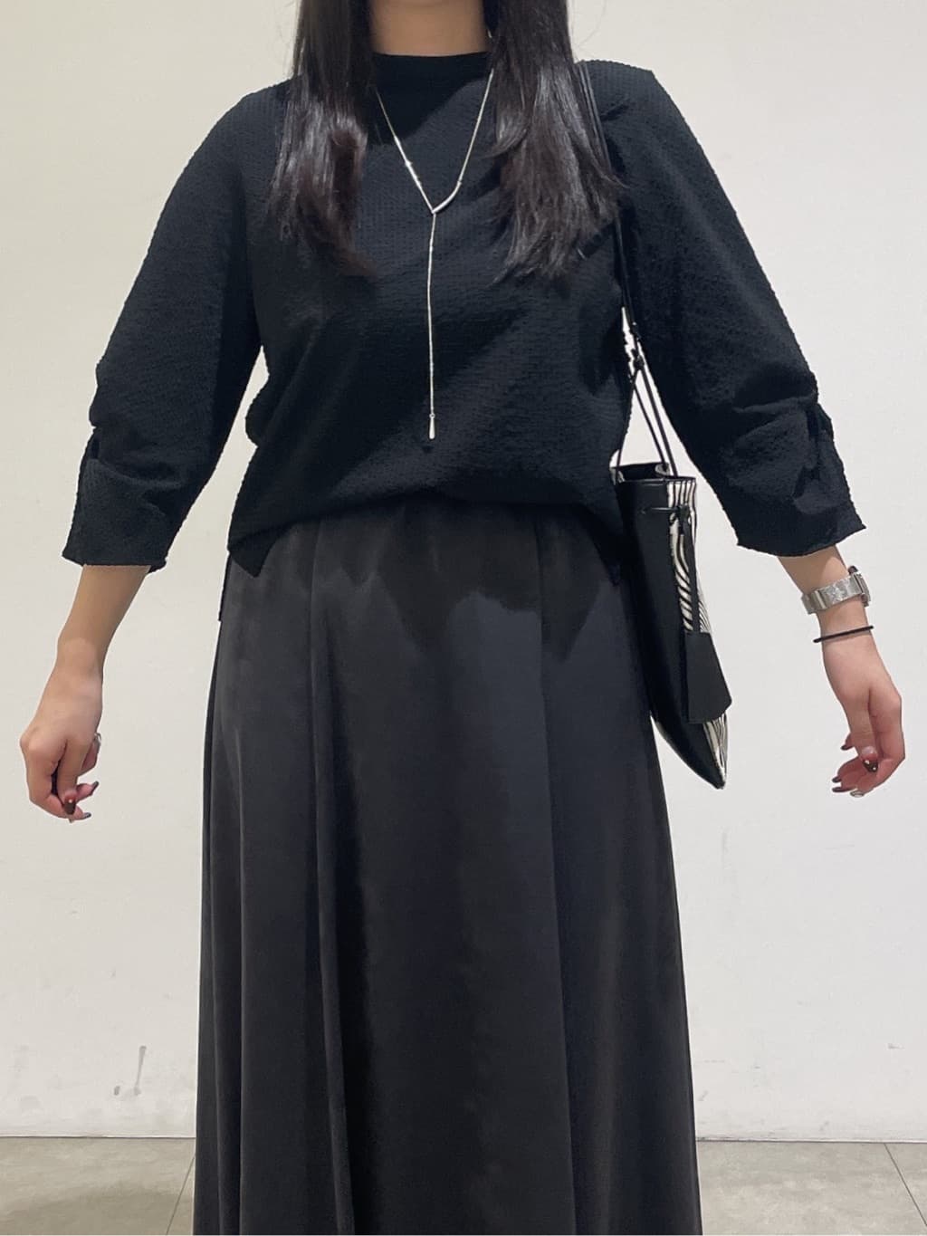 emikaさんの「INDIVI｜【UVケア／吸汗速乾】スリーブデザインブラウス」を使ったコーディネート