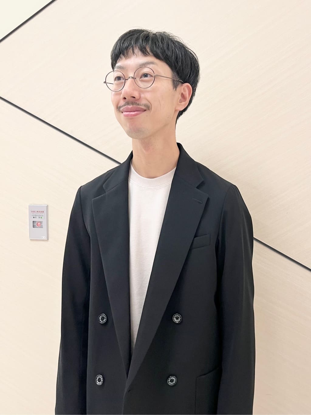 小山凌さんの「DRESSTERIOR｜◆【セットアップ可】クリアーカルゼ コンフォータブル ダブルジャケット」を使ったコーディネート