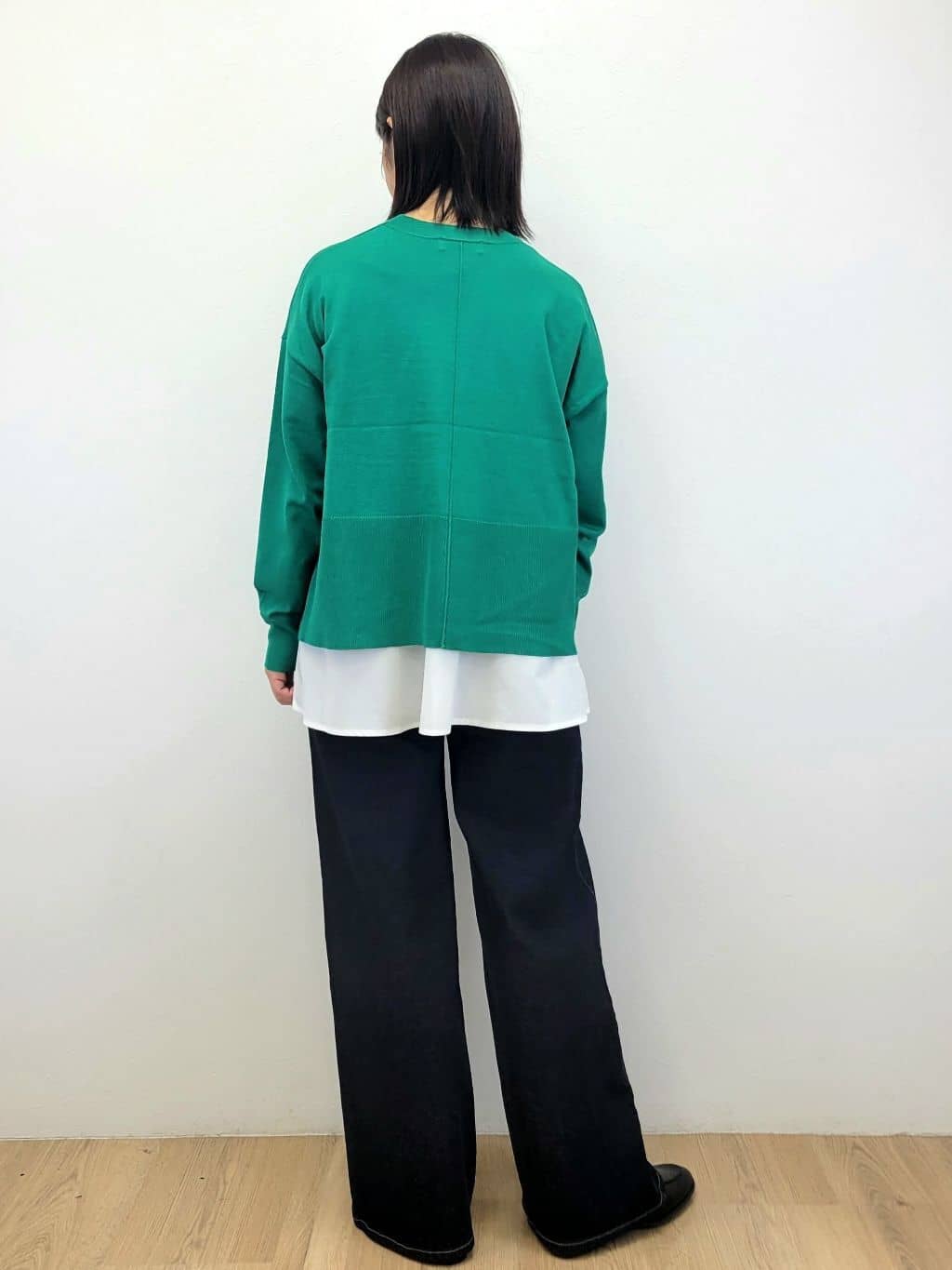 LISAさんの「OPAQUE.CLIP｜《ツインセット》リラクシーサイドスリットニット&times;ドッキングタンク【洗濯機洗い可】」を使ったコーディネート