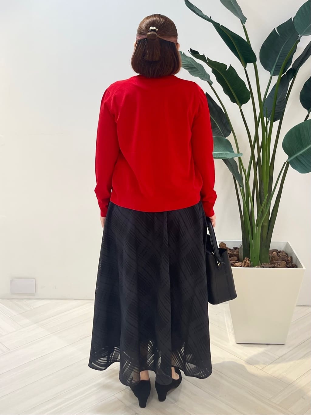 Tomoさんの「UNTITLED｜【アンサンブル可/薄手】ベーシッククルーネックカーディガン」を使ったコーディネート