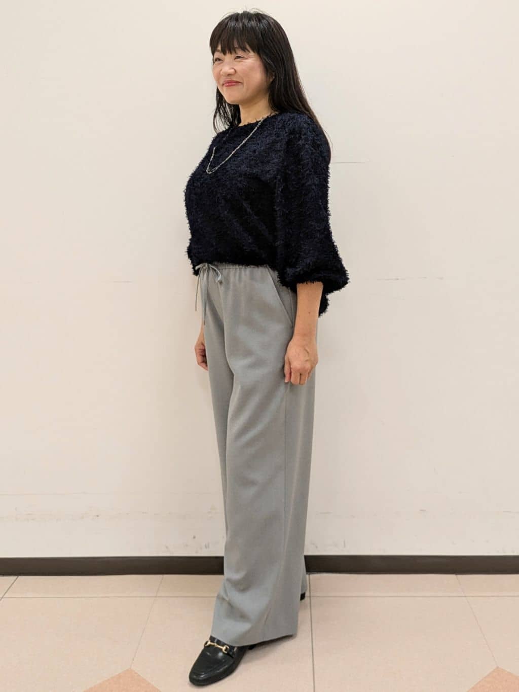 ともさんの「UNTITLED｜【洗える/ワイド/ウエストゴム】ストレッチドロストパンツ」を使ったコーディネート
