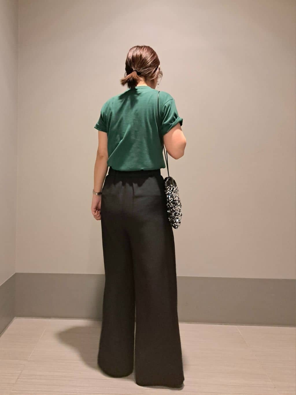 Takahashiさんの「DRESSTERIOR｜◆スパンコール2WAYポシェット」を使ったコーディネート