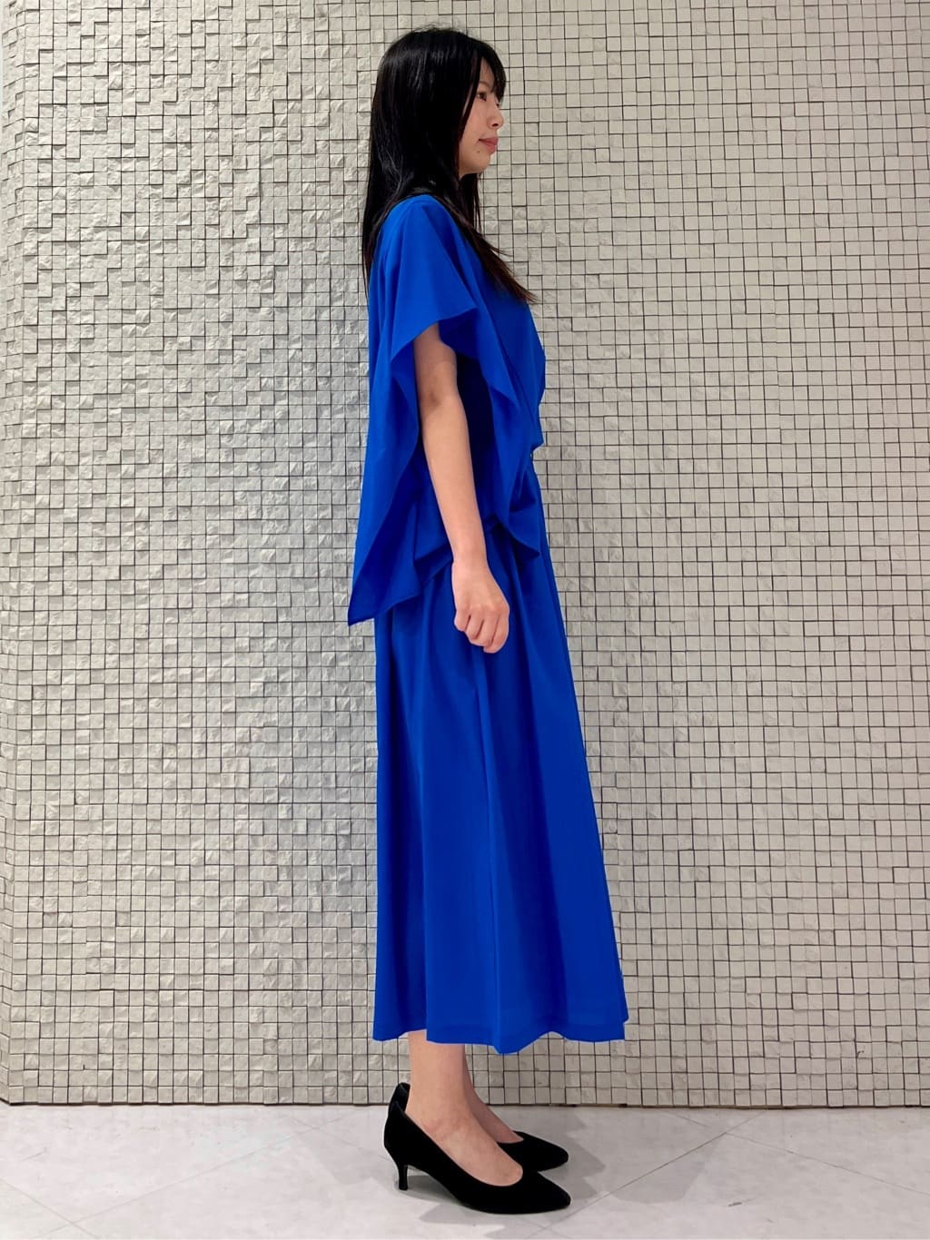 ナツキさんの「INDIVI｜【体型カバー】スクエアブラウス」を使ったコーディネート
