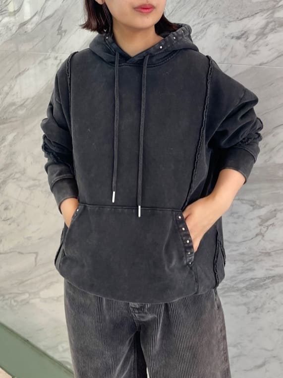 abeさんの「tk.TAKEO KIKUCHI｜ヴインテージライクコーデユロイパンツ」を使ったコーディネート
