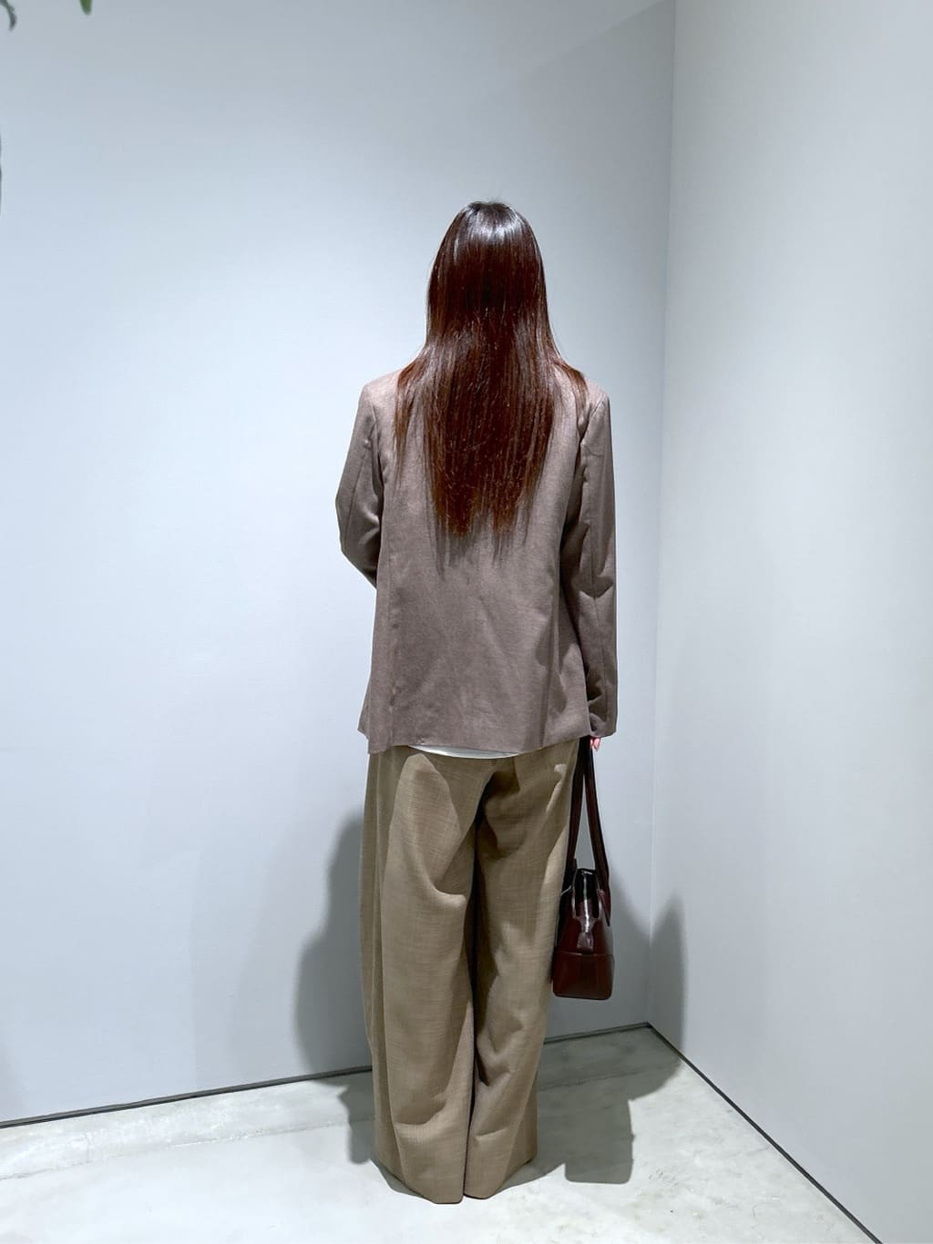 Renoさんの「INDIVI｜センタータックメランジワイドパンツ」を使ったコーディネート