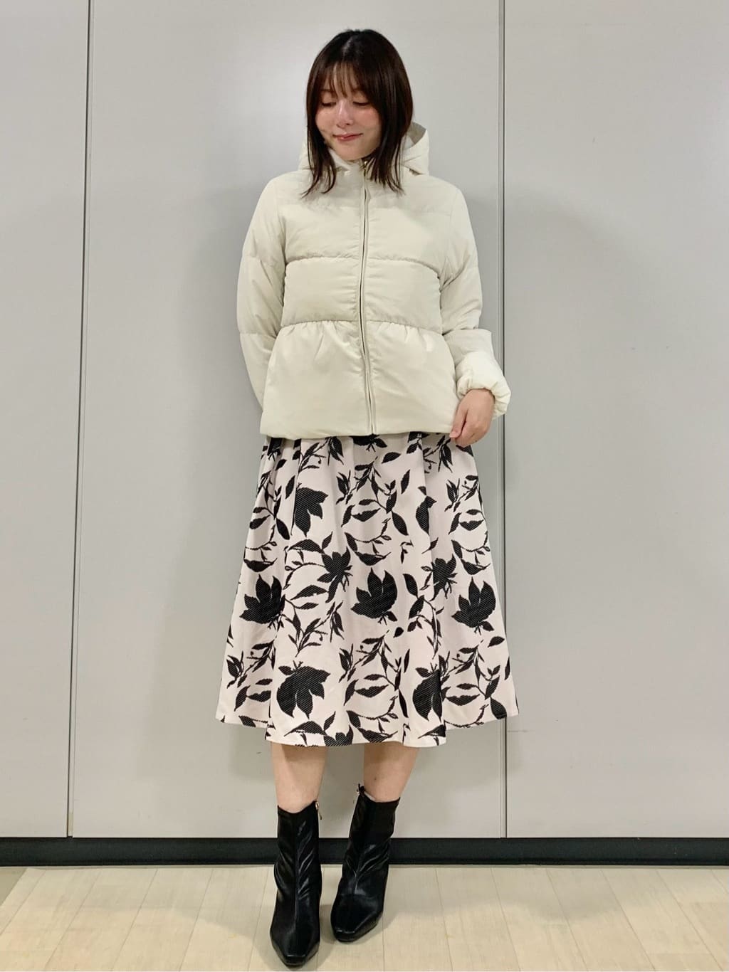 kasumiさんの「index｜KAWADAダウンペプラムショートコート【撥水／洗濯機OK／静電気防止裏地】」を使ったコーディネート