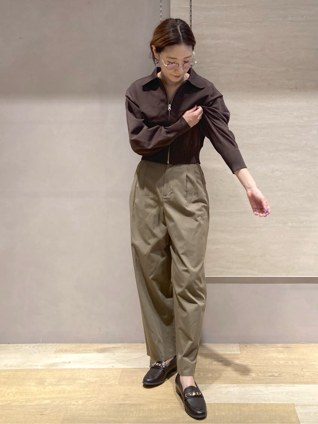 たけねぇさんの「OPAQUE.CLIP｜カーブタックパンツ【洗濯機洗い可】」を使ったコーディネート