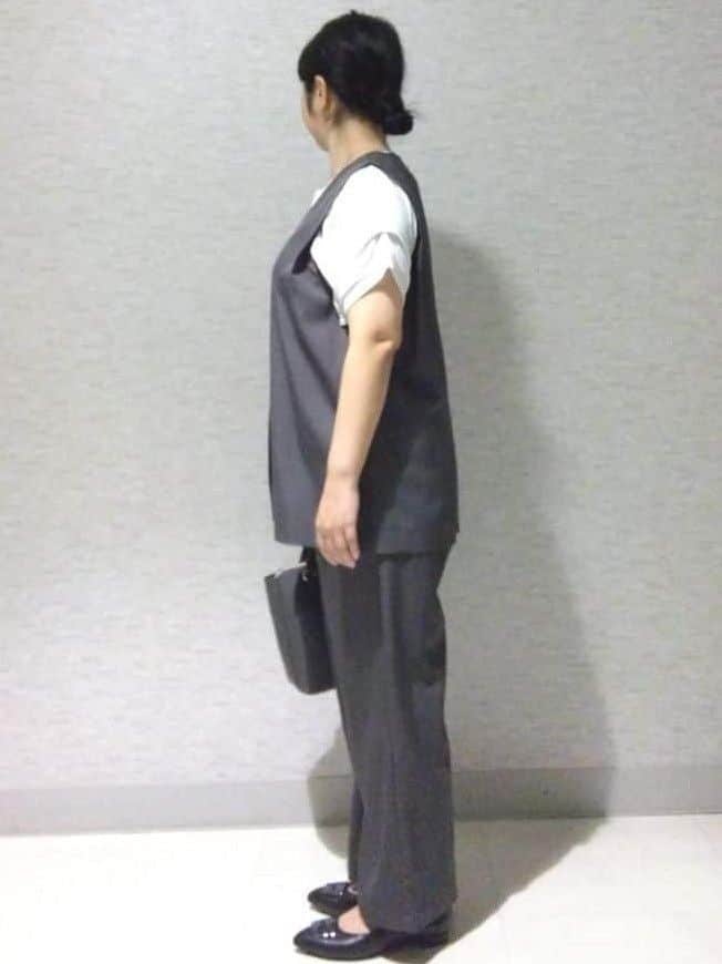 sakoさんの「Reflect｜【ウエスト総ゴム／セットアップ／単品使いOK◎】ベスト＋ストレートパンツセット」を使ったコーディネート
