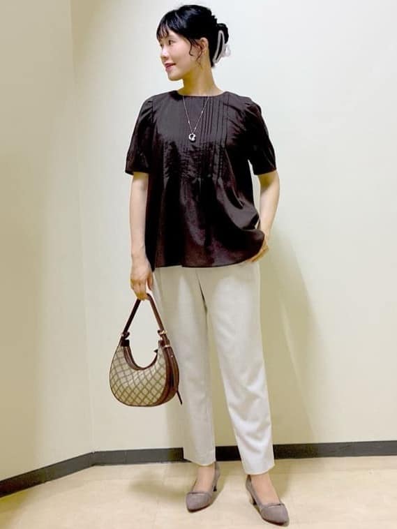  beni_gingerさんの「Reflect｜【すっきり見え！長め丈】ピンタックデザインチュニックブラウス」を使ったコーディネート