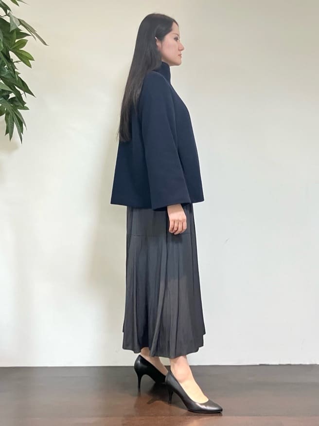 カレンさんの「UNTITLED｜【セットアップ可/ゆったり】ウール混ラメニット」を使ったコーディネート