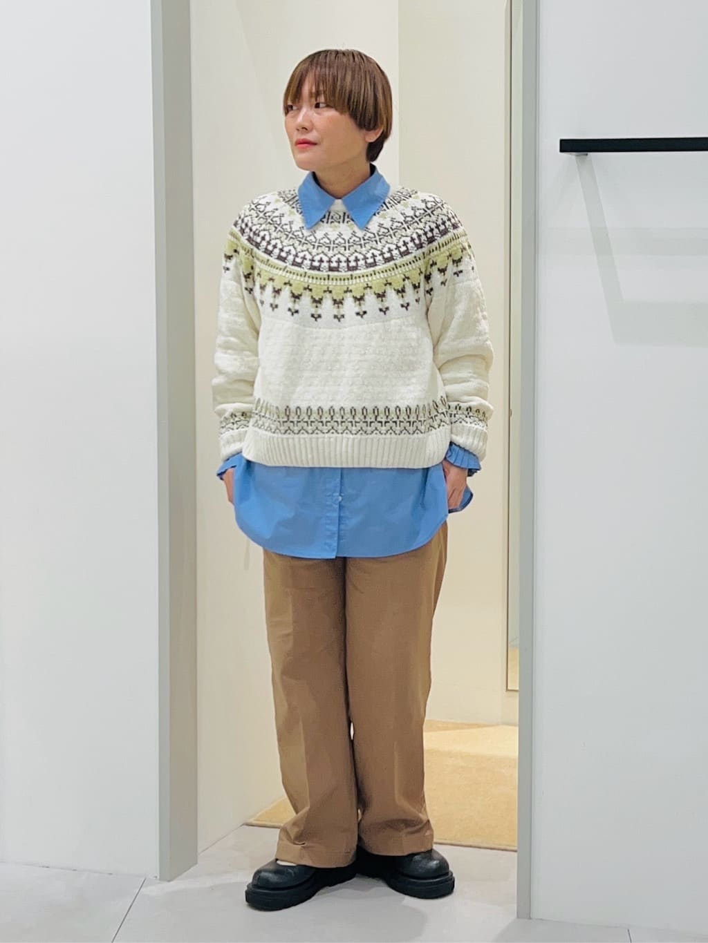 タナさんの「THE SHOP TK｜上品さと少しの遊び心を モール求心柄ニット」を使ったコーディネート
