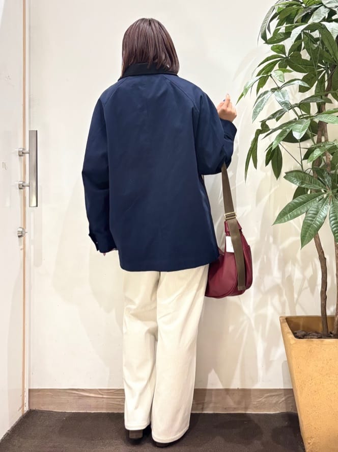 TOWAさんの「SHOO･LA･RUE｜【S-LL】オーバーシルエットでこなれ感 襟コール カバーオール」を使ったコーディネート