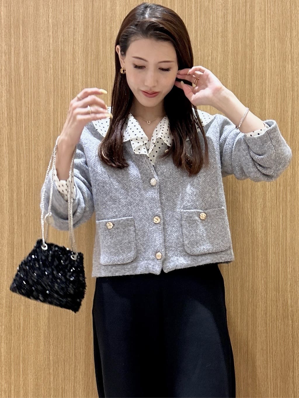 maiさんの「OPAQUE.CLIP｜イージーカーブワイドパンツ【洗濯機OK】」を使ったコーディネート