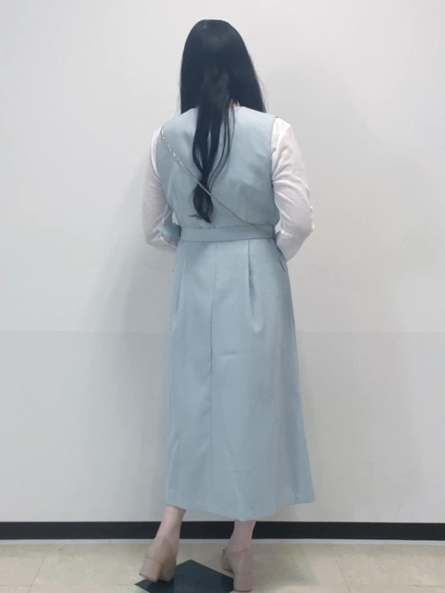 Hitomiさんの「index｜シアーラウンドネックカットソー【洗濯機洗い可】」を使ったコーディネート