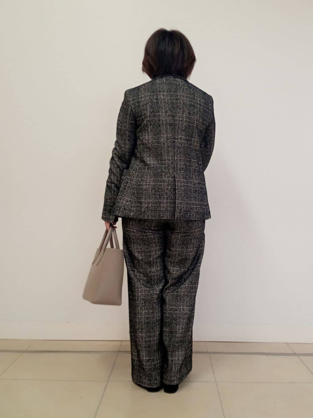 emiさんの「DRESSTERIOR｜ループグレンチェックジャケット」を使ったコーディネート