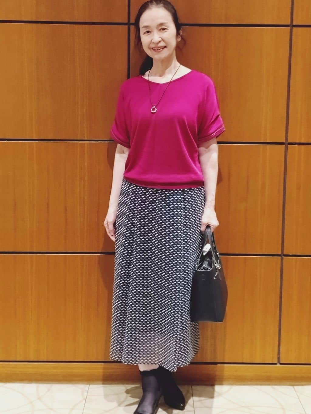 Kさんの「Reflect｜【WEB先行カラーあり／マシンウォッシュ可／ウエスト総ゴム】コツキ幾何柄ロングスカート」を使ったコーディネート