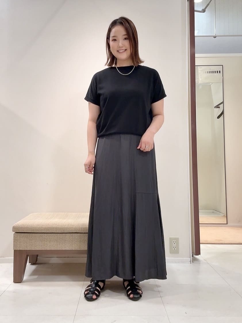 YUIさんの「UNTITLED｜【洗える/前後2WAY】ネックプルオーバーニット」を使ったコーディネート