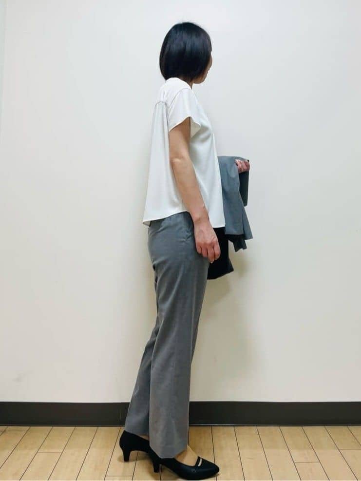 Riiさんの「Reflect｜【インナーに◎／すっきり見え！長め丈】タックデティールブラウス」を使ったコーディネート