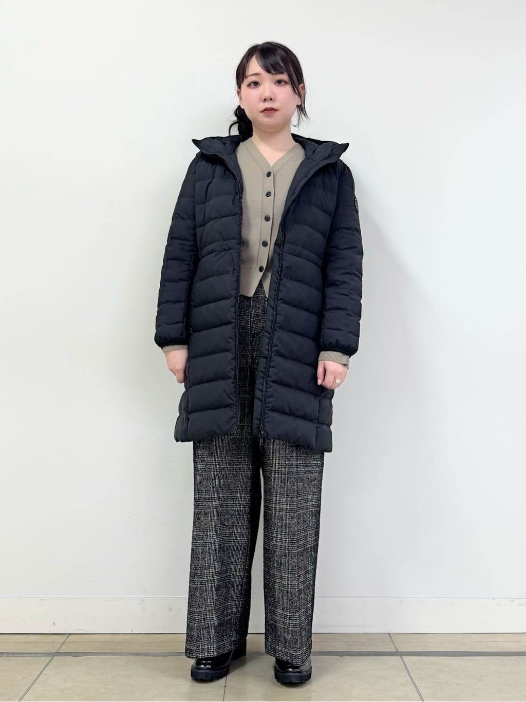 なかもとあきさんの「DRESSTERIOR｜ミラノリブカーディガン」を使ったコーディネート
