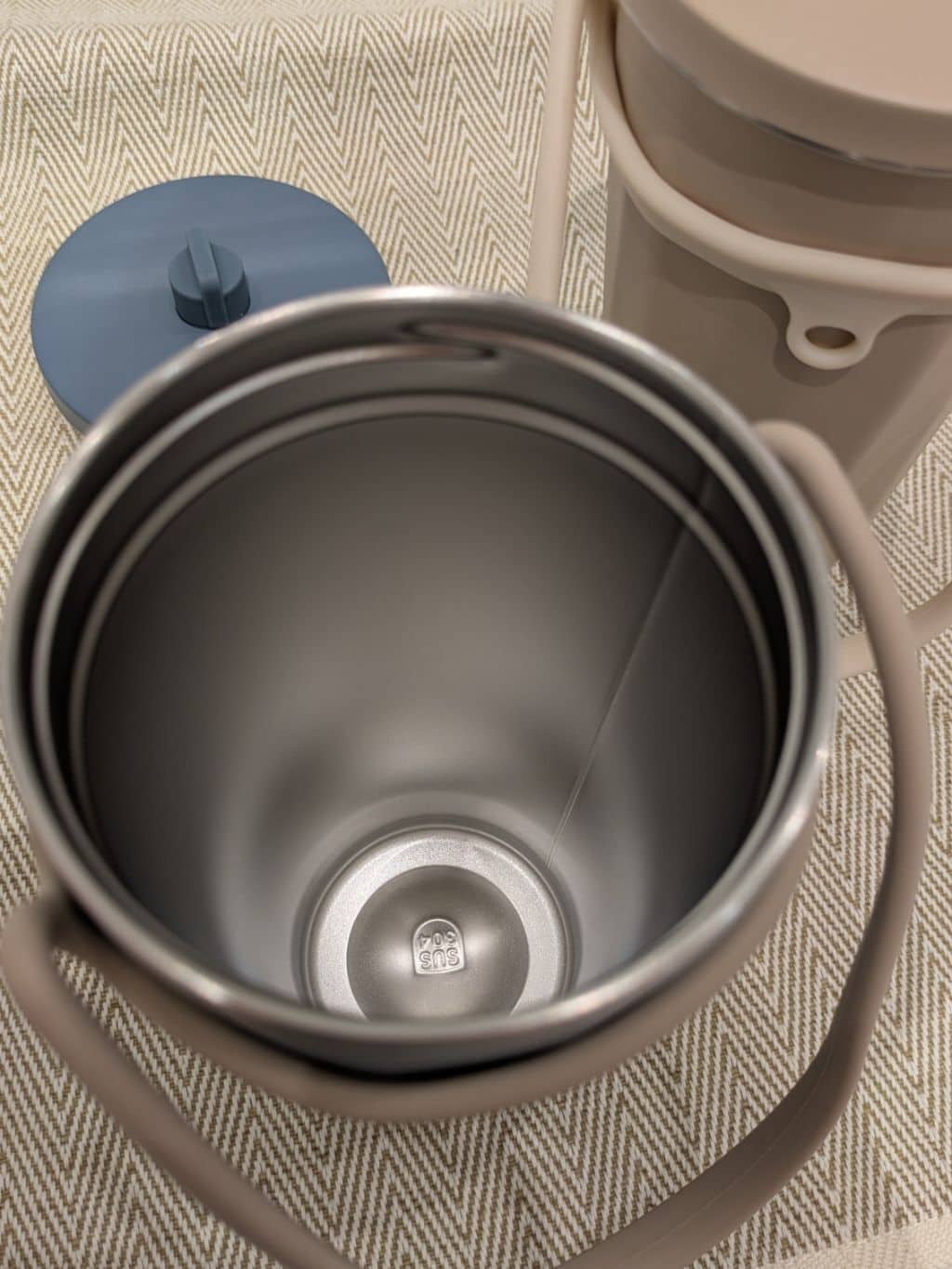 shino.さんの「212 KITCHEN STORE｜ストロー付2wayタンブラー470ml ネイビー」を使ったコーディネート